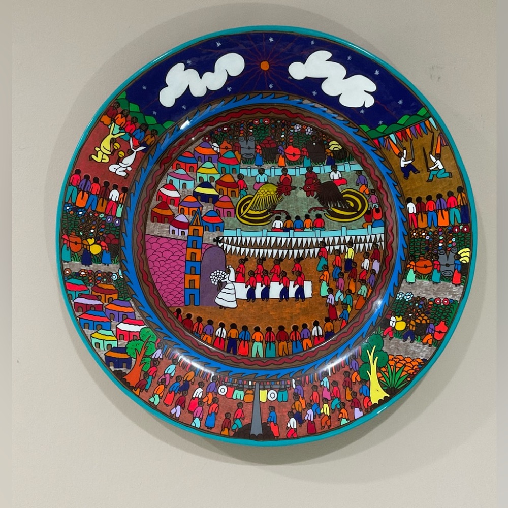 🌱🌱🌱Beautiful Large (16” in diameter) Glossy Clay Mexican Wall Art